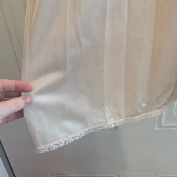 Silk Slip - Picture 3 of 3